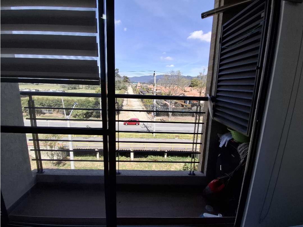 VENDO APARTAMENTO CON BALCON Y VISTA CAMPESTRE EN CAJICA — foto 6