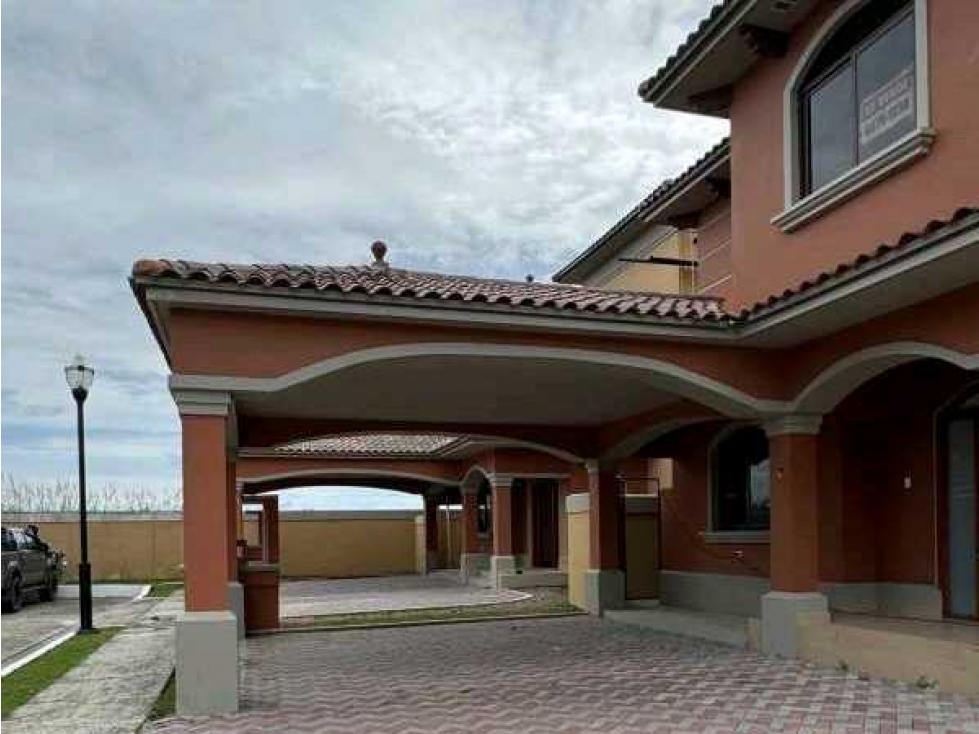 VENTA DE CASA DE 2 PISOS EN COSTA SUR EL DORAL — foto 2
