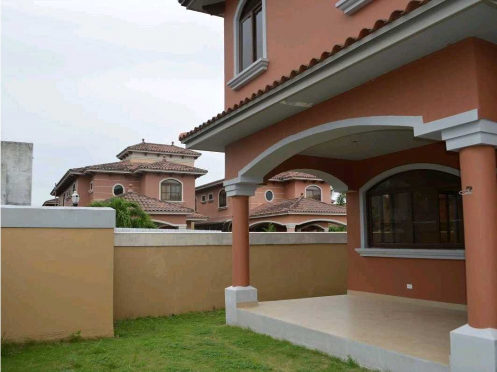 VENTA DE CASA DE 2 PISOS EN COSTA SUR EL DORAL — foto 3