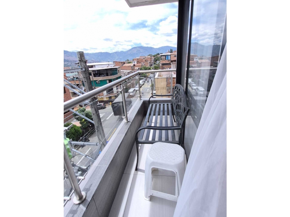 VENDO 4°PISO PARA ESTRENAR EN CAMPO VALDÉS