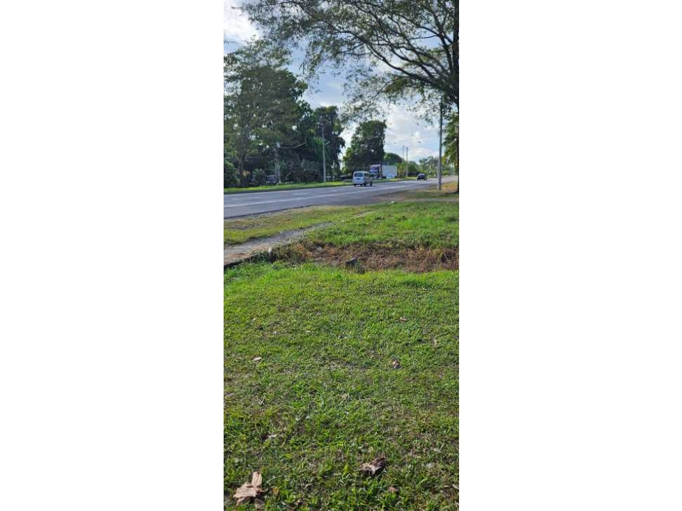 VENDO 5400 METROS ORILLA DE PANAMERICANA - 3