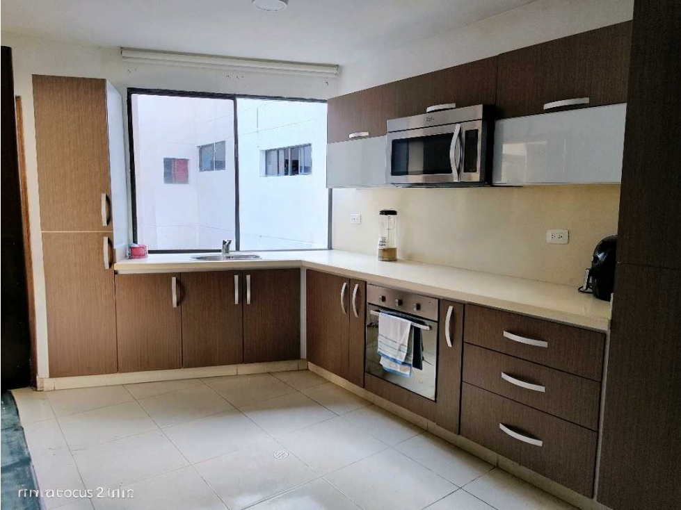 VENDO ACOGEDOR APARTAMENTO EN ALTO PRADO — foto 3