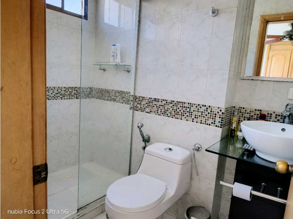 VENDO ACOGEDOR APARTAMENTO EN ALTO PRADO — foto 6