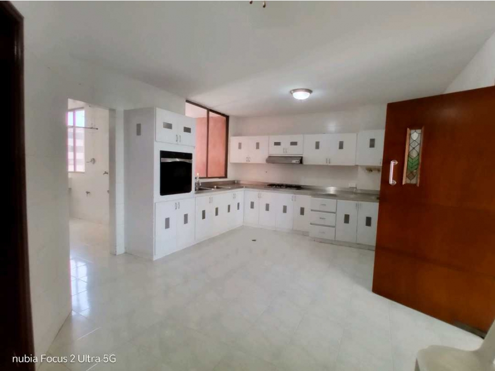 VENDO ACOGEDOR APARTAMENTO EN ALTO PRADO — foto 6