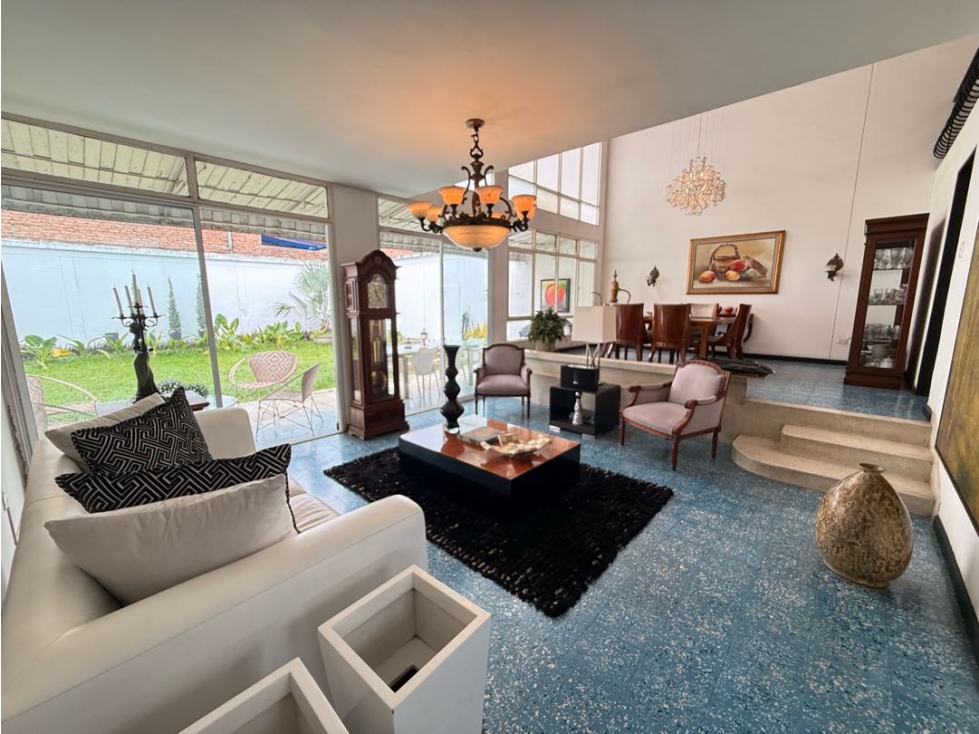 VENDO ACOGEDORA CASA EN LA FLORA CALI