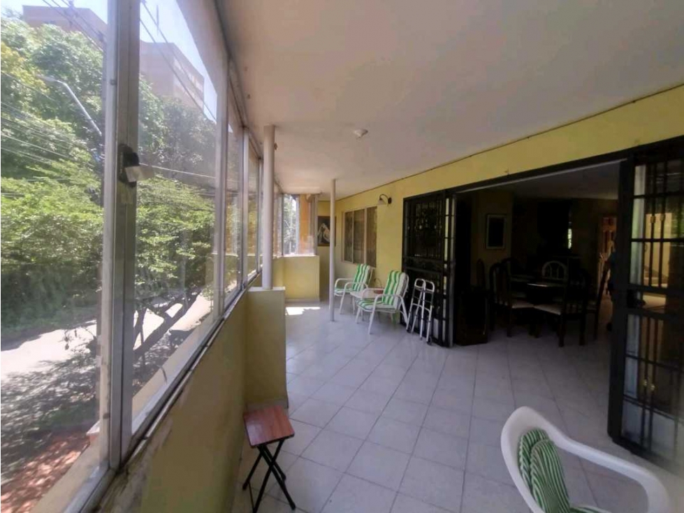 Vendo Amplia Casa en Calasanz segundo piso con garaje — foto 2