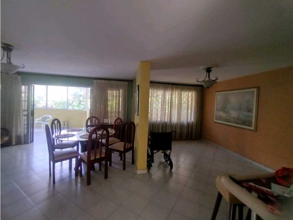 Vendo Amplia Casa en Calasanz segundo piso con garaje — foto 5