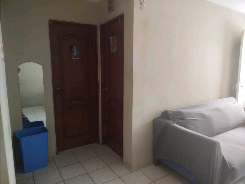 Vendo amplia casa en Colinas del maestro — foto 3