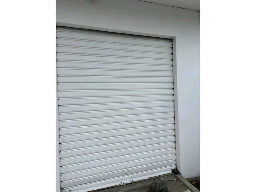 Vendo amplia casa en Duran 2 pisos y garaje - 4