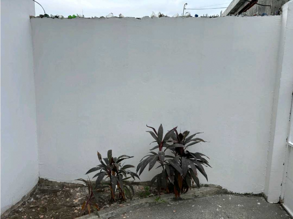 Vendo amplia casa en Duran 2 pisos y garaje - 6