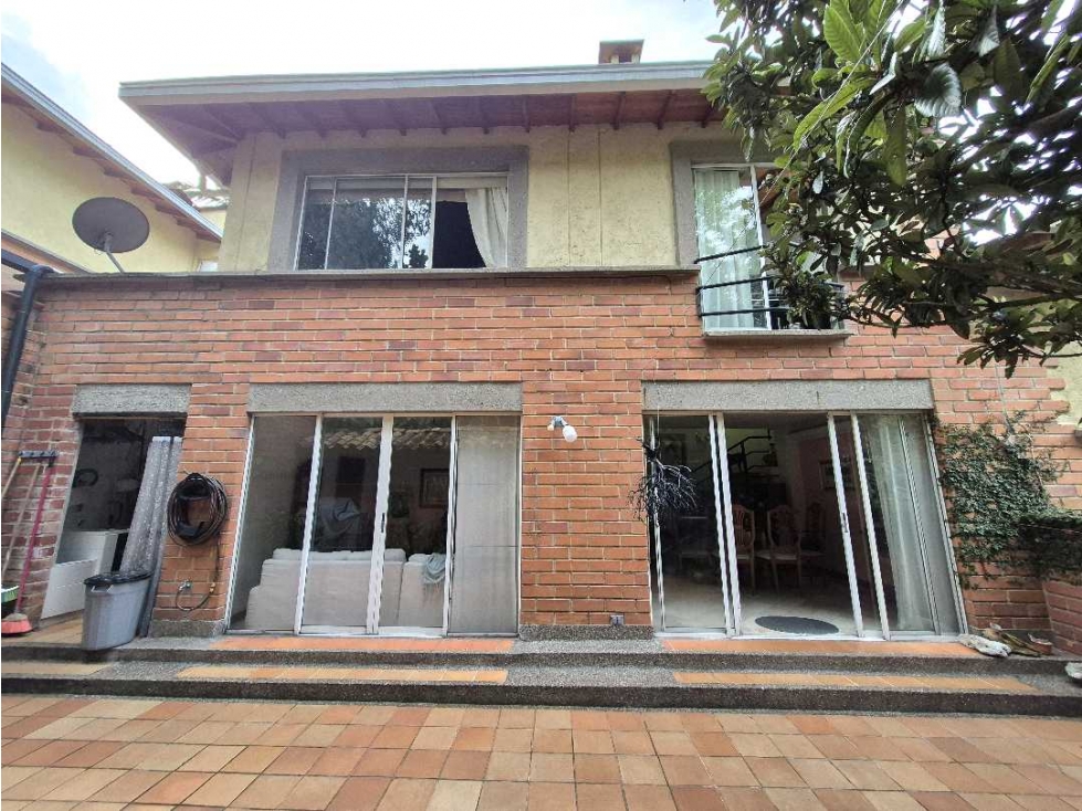 Vendo amplia CASA en Envigado, loma del atravesado. — foto 3