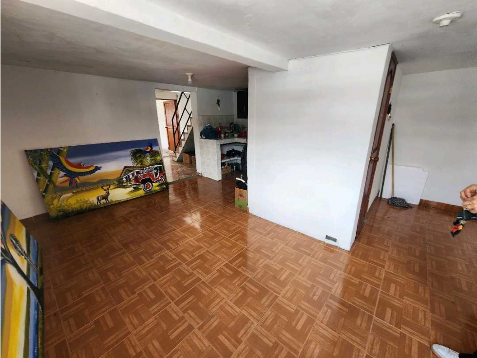 VENDO AMPLIA CASA EN SANTA ROSA DE CABAL — foto 3