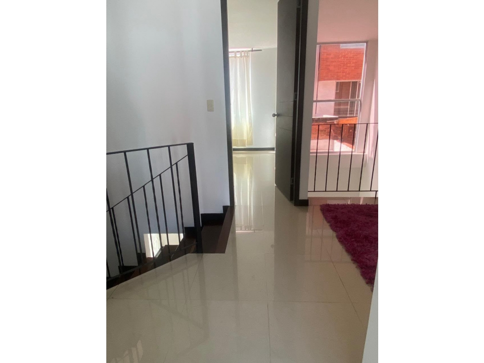 Vendo amplia y hermosa casa cerca a Unicentro Pereira — foto 2