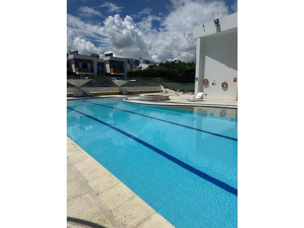 Vendo amplia y hermosa casa en la villa Olímpica