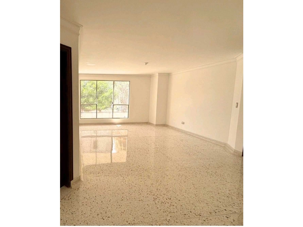 VENDO AMPLIO APARTAMENTO EN ALTO PRADO — foto 5