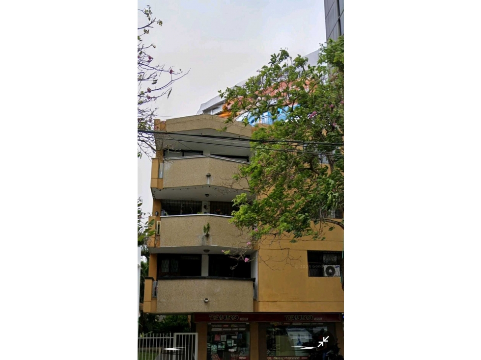 VENDO AMPLIO APARTAMENTO EN EL POBLADO - BARRANQUILLA