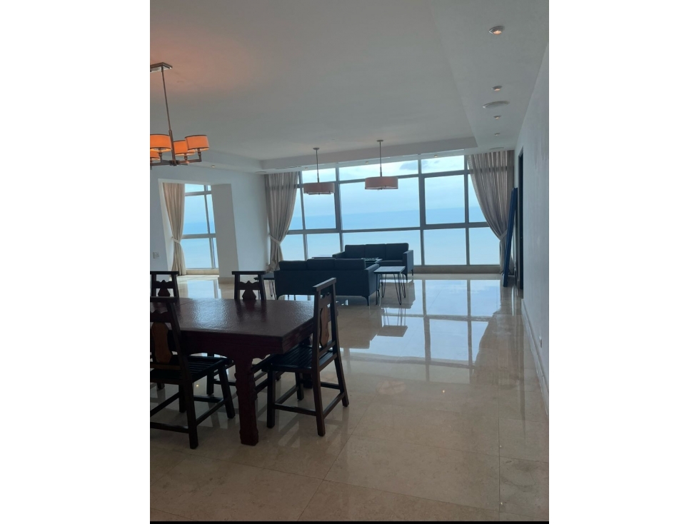 VENDO AMPLIO APARTAMENTO PH TEN TOWER. COSTA DEL ESTE