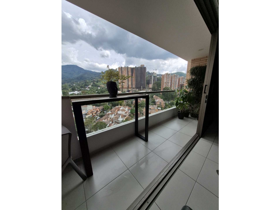 VENDO AMPLIO APARTAMENTO SABANETA BALUARTE 2 ALCOBAS