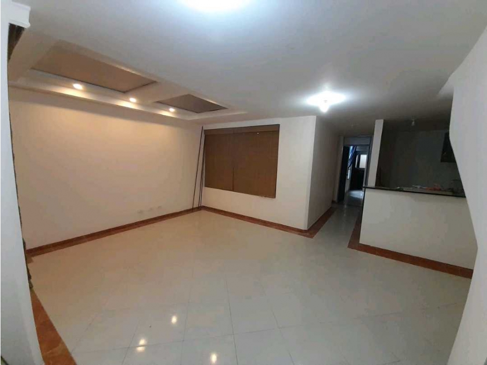 VENDO AMPLIO APTO EN NORMANDIA - BARRIO EL EDEN