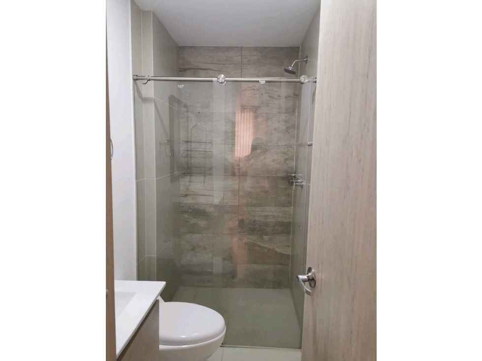 VENDO AMPLIO Y ACOGEDOR APARTAMENTO EN EXCELENTE ZONA DE DOSQUEBRAS — foto 4