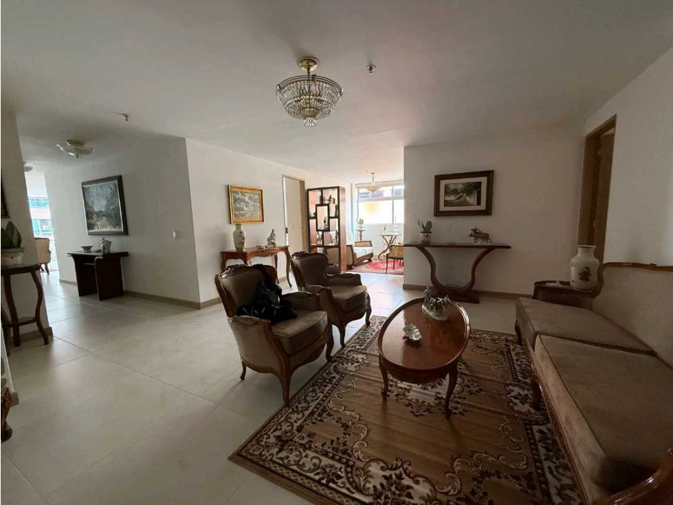 VENDO AMPLIO Y LINDO APARTAMENTO EN ZUÑIGA