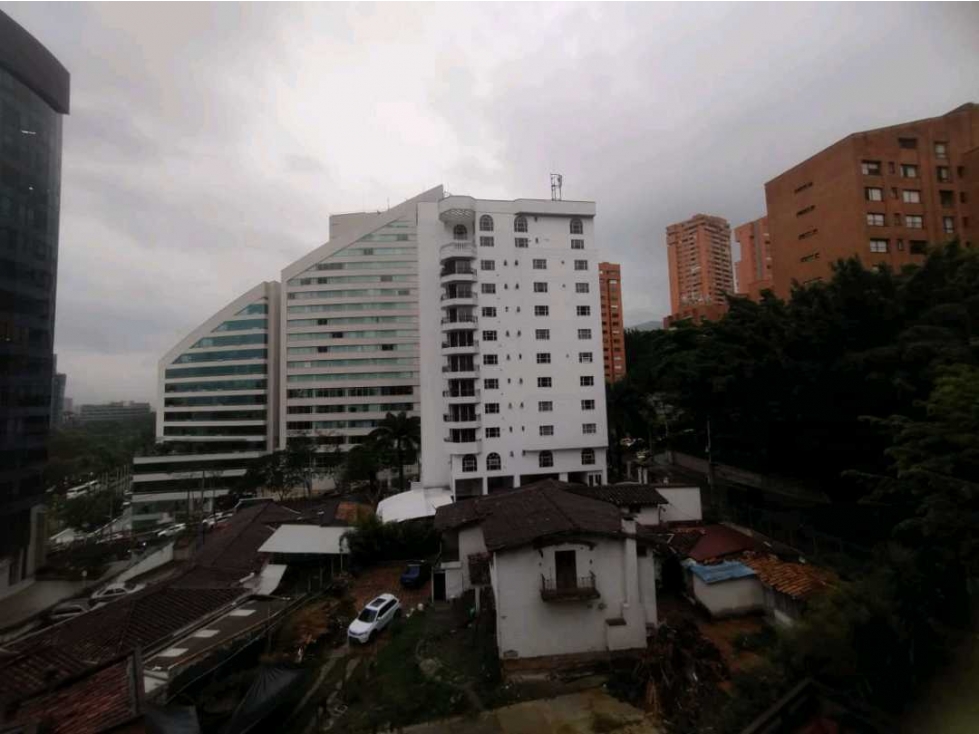 Vendo Amplio y moderno Apartamento en El Poblado sector Milla de Oro — foto 4
