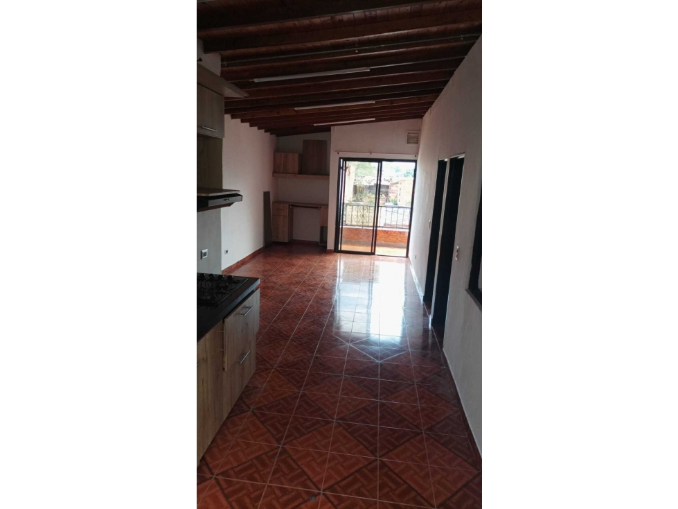 VENDO APARTAMENTO 3°PISO EN PEDREGAL MEDELLIN — foto 3