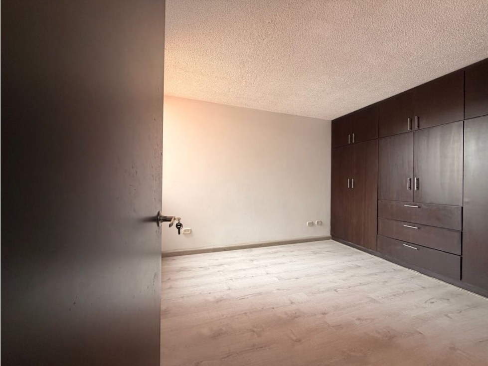 VENDO APARTAENTO CON VISTA EXTERIOR EN CAJICA CUARTO PISO — foto 6