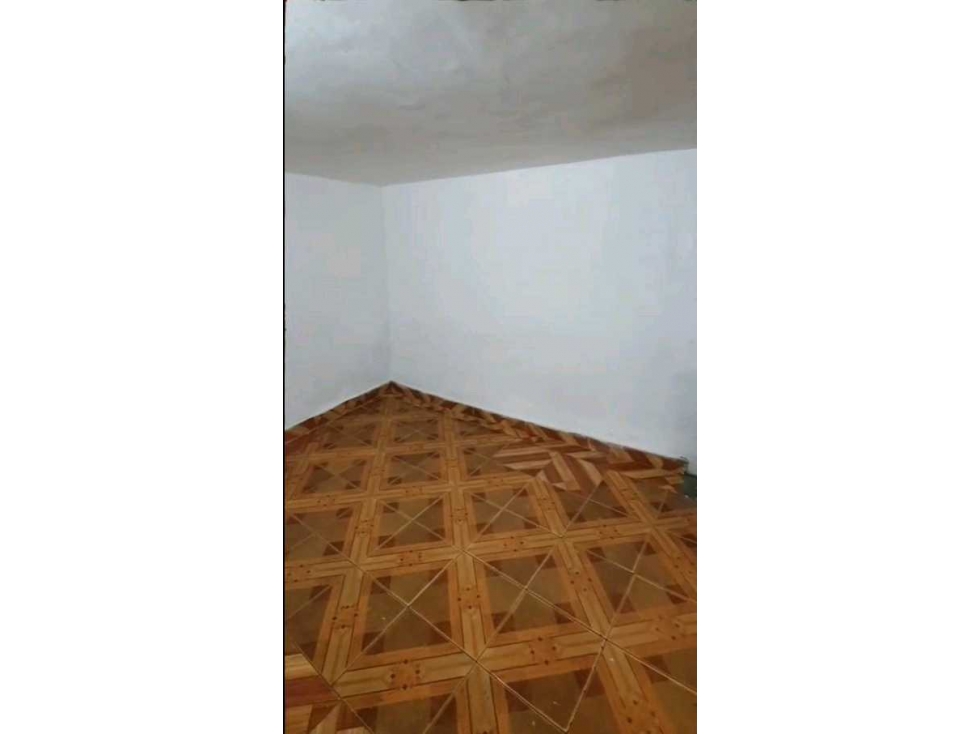 VENDO APARTAESTUDIO 1°PISO EN EL PLAYON MEDELLIN — foto 6