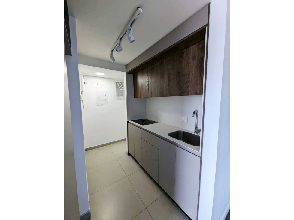 Arriendo Apartaestudio 35 m2 Redil piso alto ascensor Acabados AAA