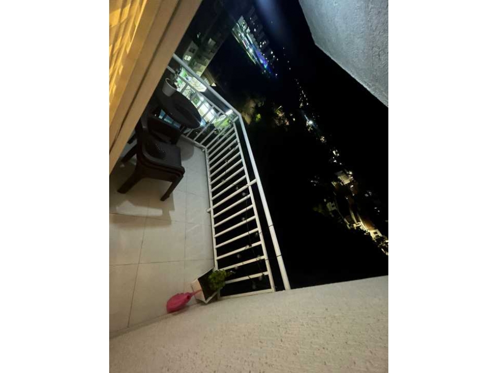 VENDO APARTAESTUDIO CON BALCON Y PARQUEADERO CUBIERTO — foto 5