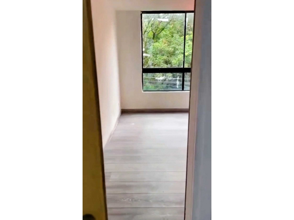 VENDO APARTAESTUDIO EN ALMERIA CON PARQUEDERO — foto 2