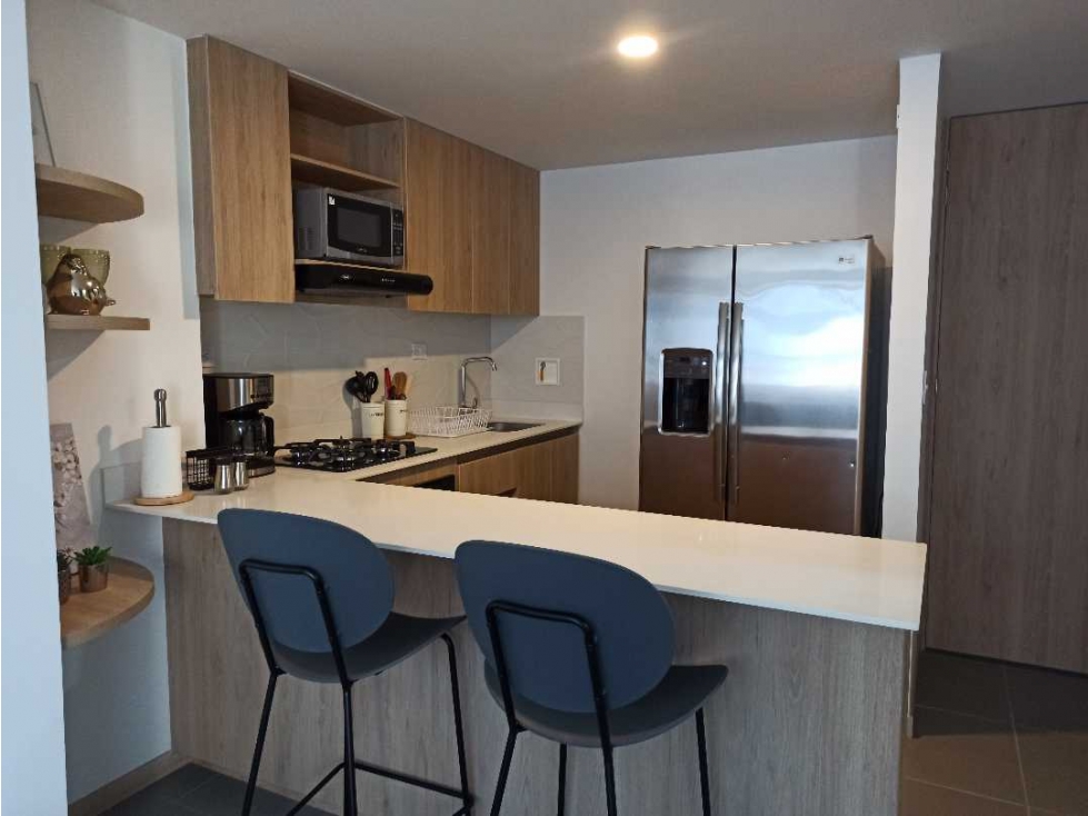 VENDO APARTAESTUDIO EN GUAYABAL UNIDAD COMPLETA