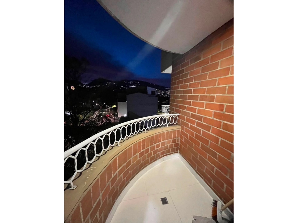 Vendo apartaestudio en laureles la Almería con parqueadero y cuarto ut