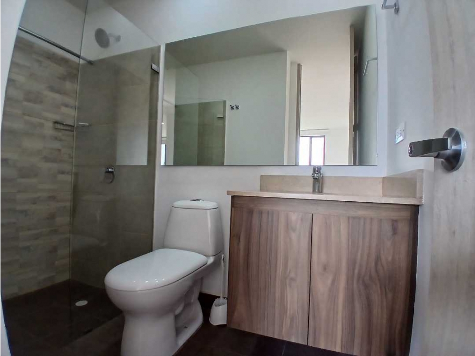 HERMOSO APARTAESTUDIO EN LA MILLA DE ORO CON PARQUEADERO — foto 6