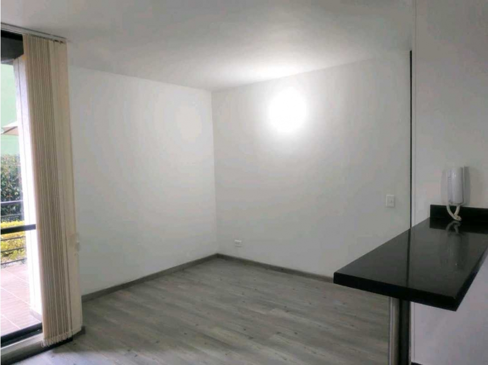 Arriendo o vendo Apartaestudio En Primer piso Cajicá con club House. - 2