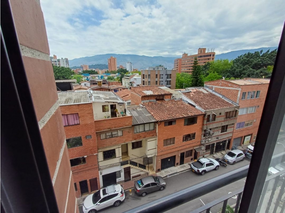 Vendo apartaestudio en Santa Lucía cerca a la estación del metro — foto 6