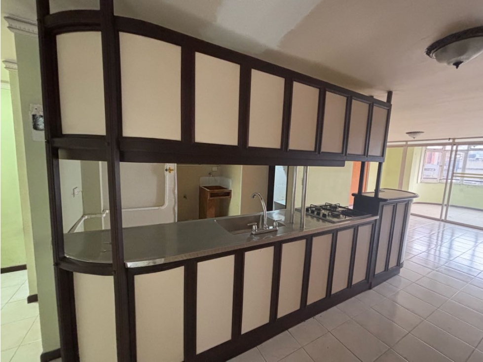 VENDO APARTAESTUDIO POR EL ESTADIO IDEAL PARA REFORMAR — foto 4