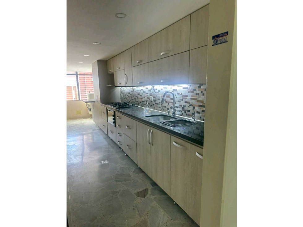 Vendo apartamento 160M2, Primer P Laureles, Medellín, alcoba servicio — foto 2