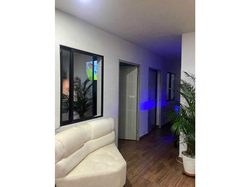 VENDO APARTAMENTO 2°PISO EN EL 12 DE OCTUBRE MEDELLÍN