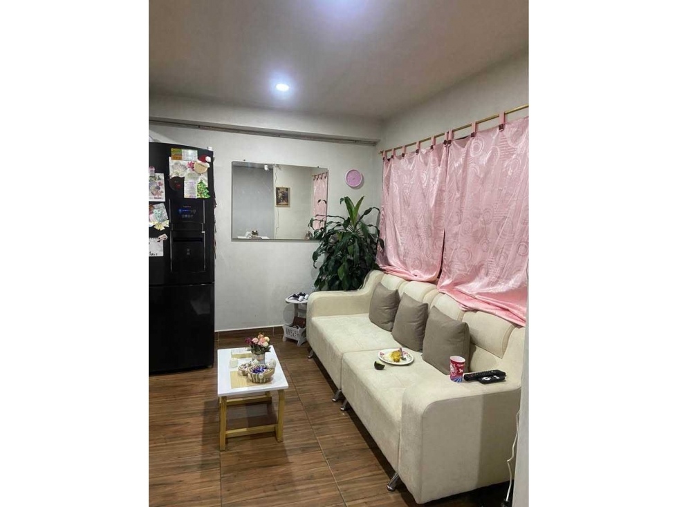 VENDO APARTAMENTO 2°PISO EN EL 12 DE OCTUBRE MEDELLÍN — foto 2