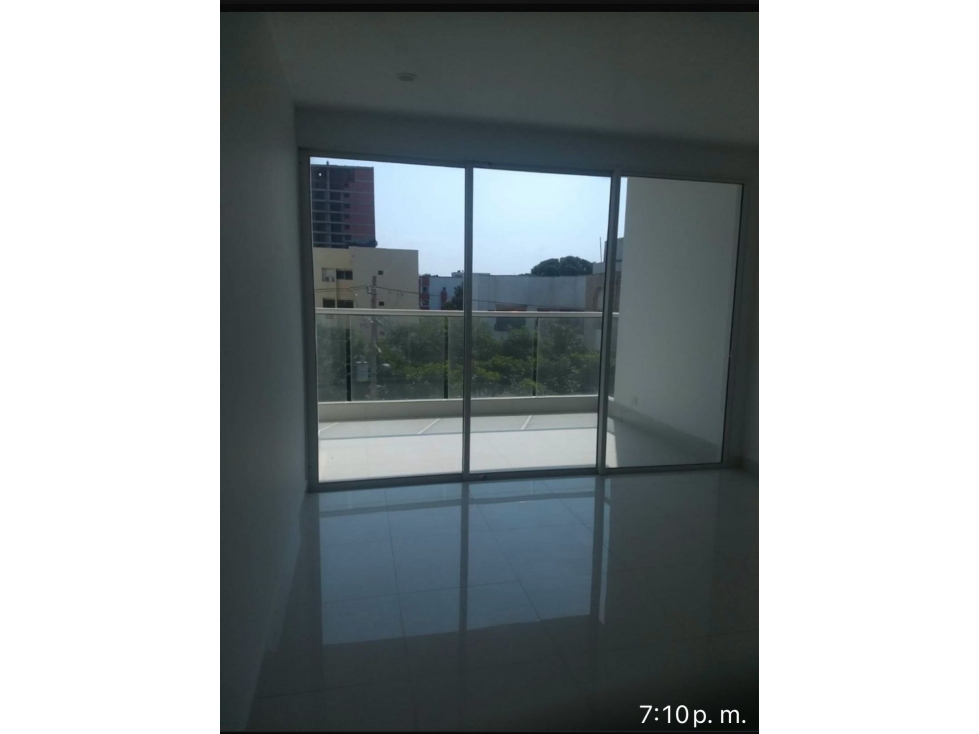 Vendo apartamento 3 alcobas en Crespo/ Residencial