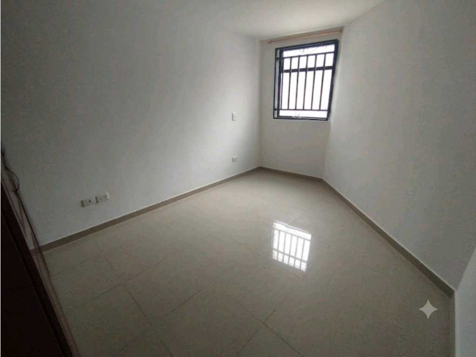 VENDO APARTAMENTO 3°PISO EN SANTA ANA BELLO — foto 2