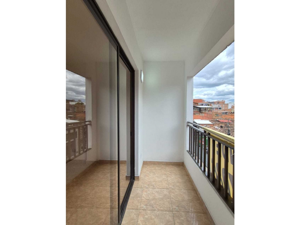 VENDO APARTAMENTO 4°PISO EN PRADO BELLO