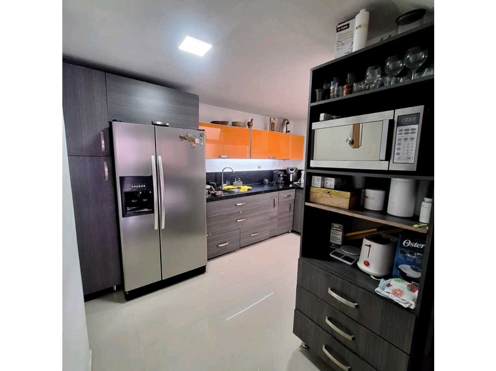 Vendo apartamento duplex a 3 cuadras de Mayorca — foto 3