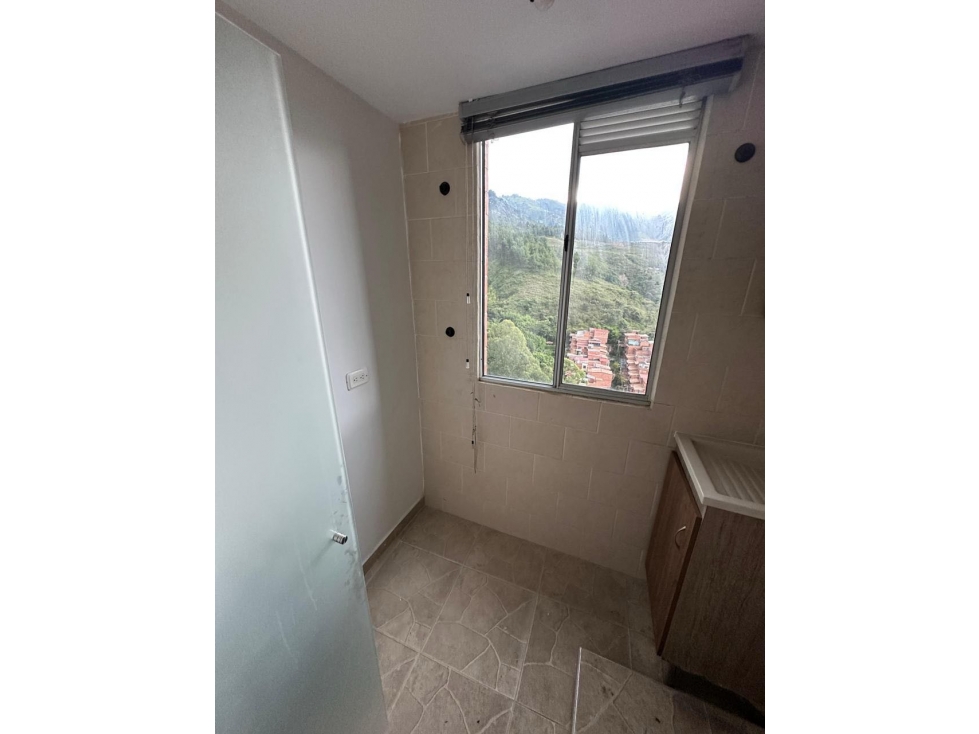 VENDO APARTAMENTO AMAZONIA BELLO — foto 5