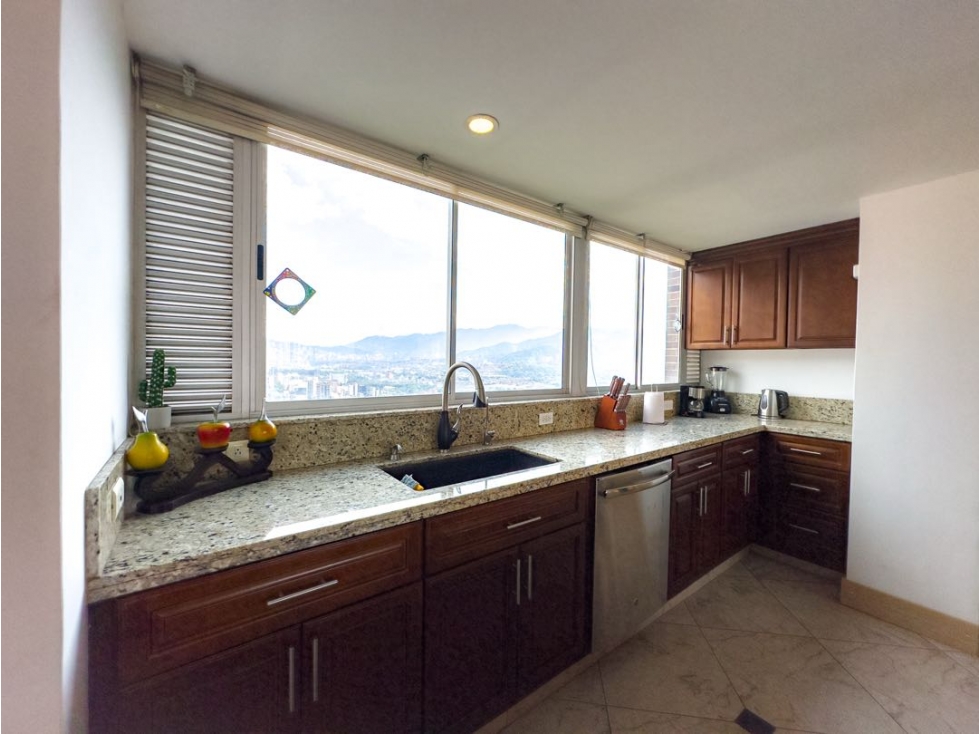 Vendo Apartamento amoblado con AC / Poblado — foto 6