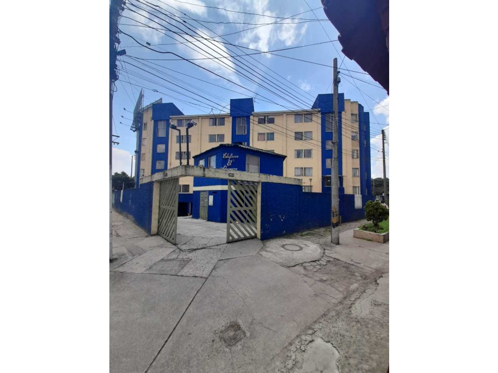 VENDO APARTAMENTO BARRIO LA CLARITA