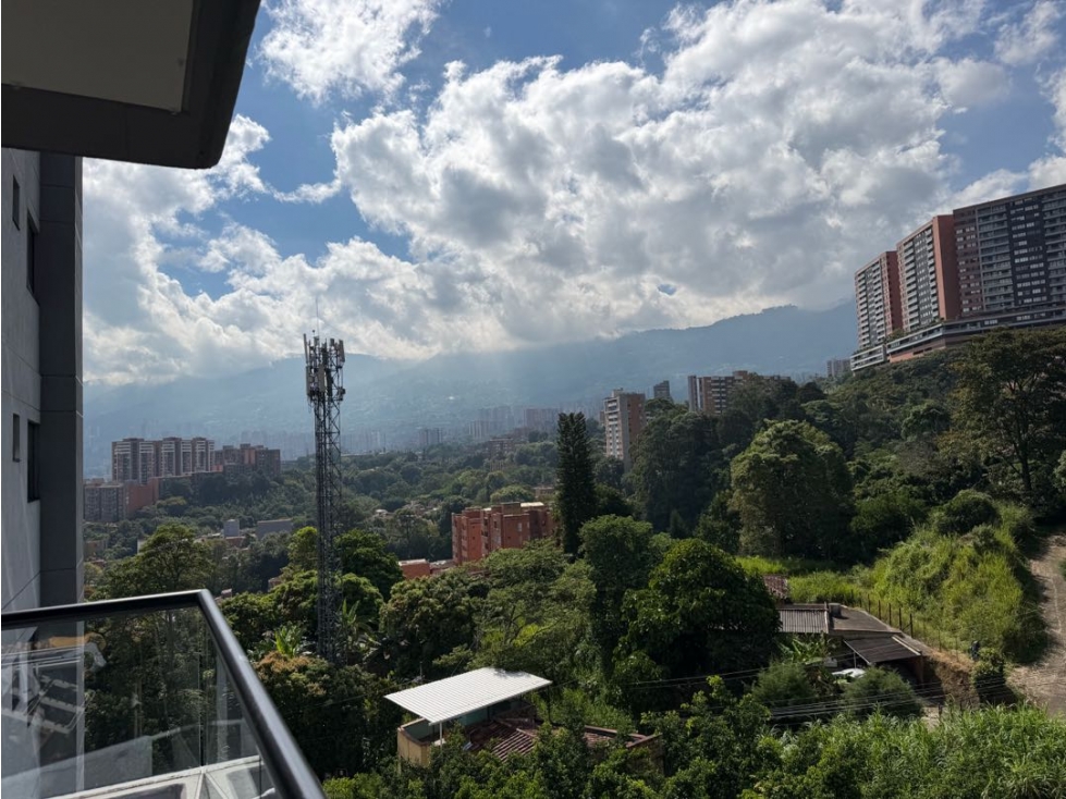VENDO APARTAMENTO BOSQUE SAGRADO ENVIGADO PARQUEADERO DOBLE