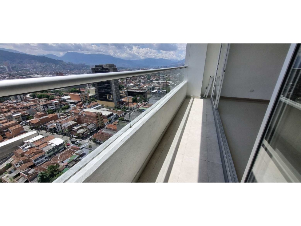 VENDO APARTAMENTO CENTRO ENVIGADO 3 ALCOBAS 2 BAÑOS BALCON CON VISTA — foto 3